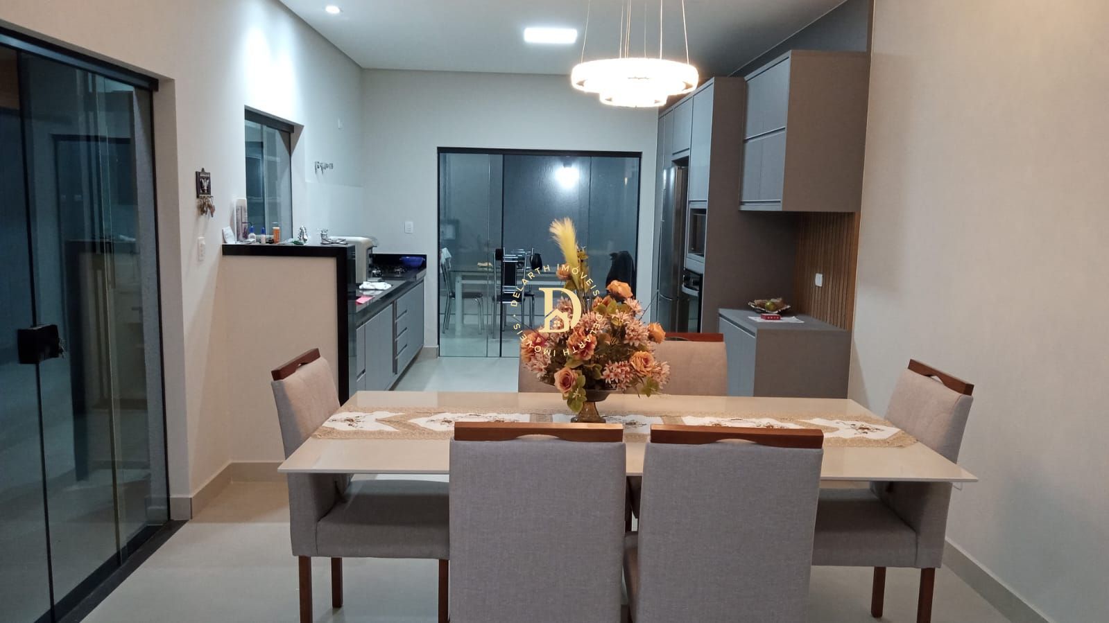 Sobrado à venda com 3 quartos, 132m² - Foto 2