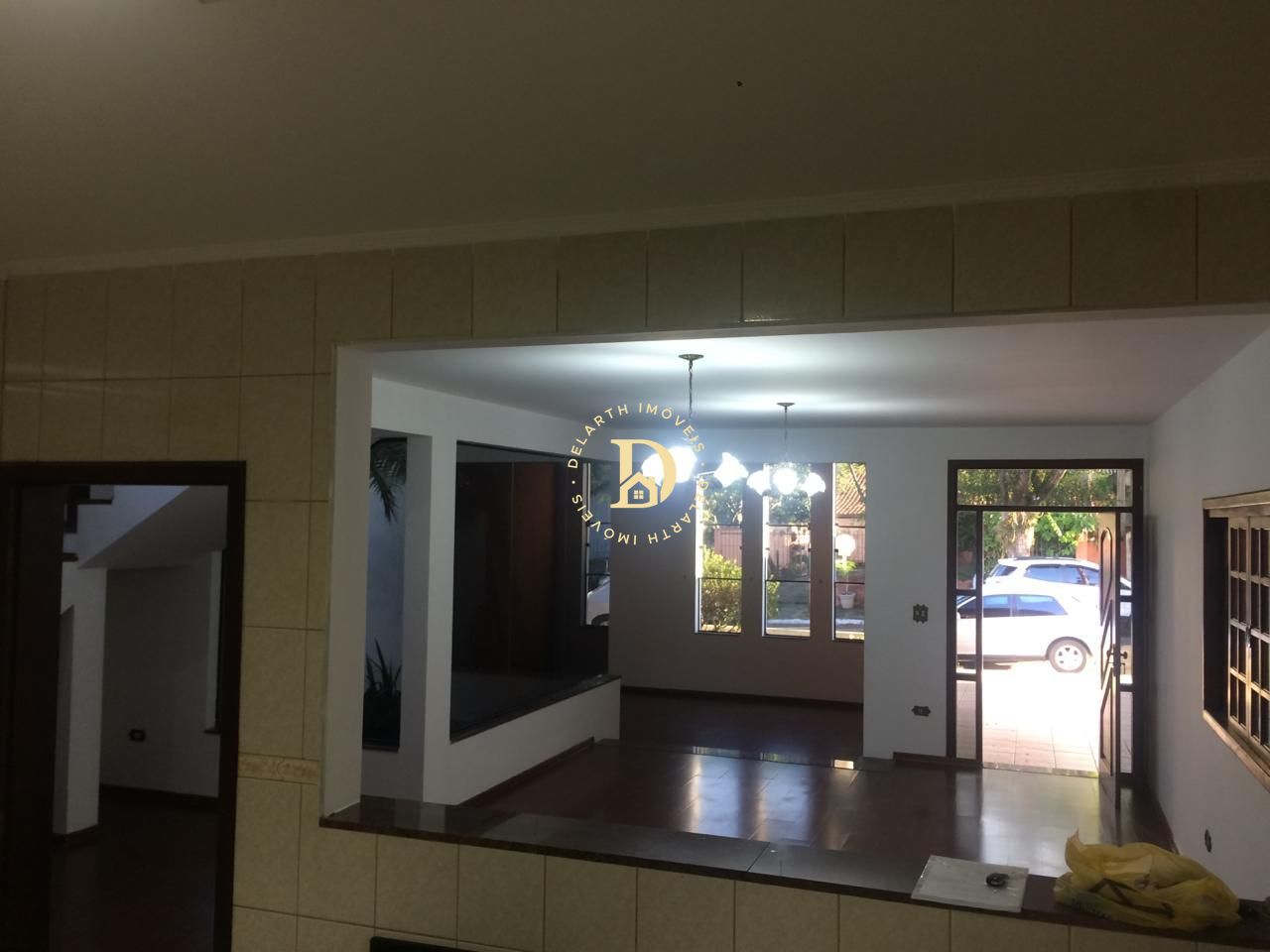 Casa de Condomínio à venda com 3 quartos, 230m² - Foto 2