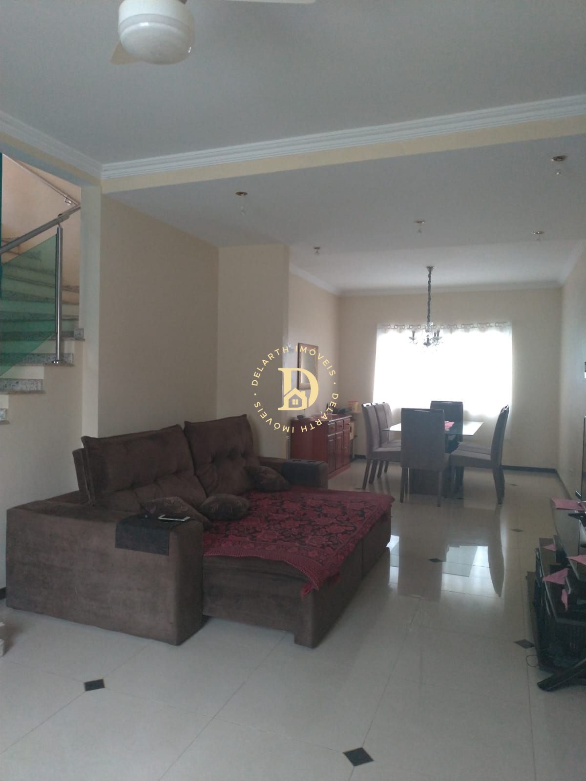 Sobrado - Jardim das Indústrias - SJCampos - 3 Dormitórios (01 suíte)- 158m²