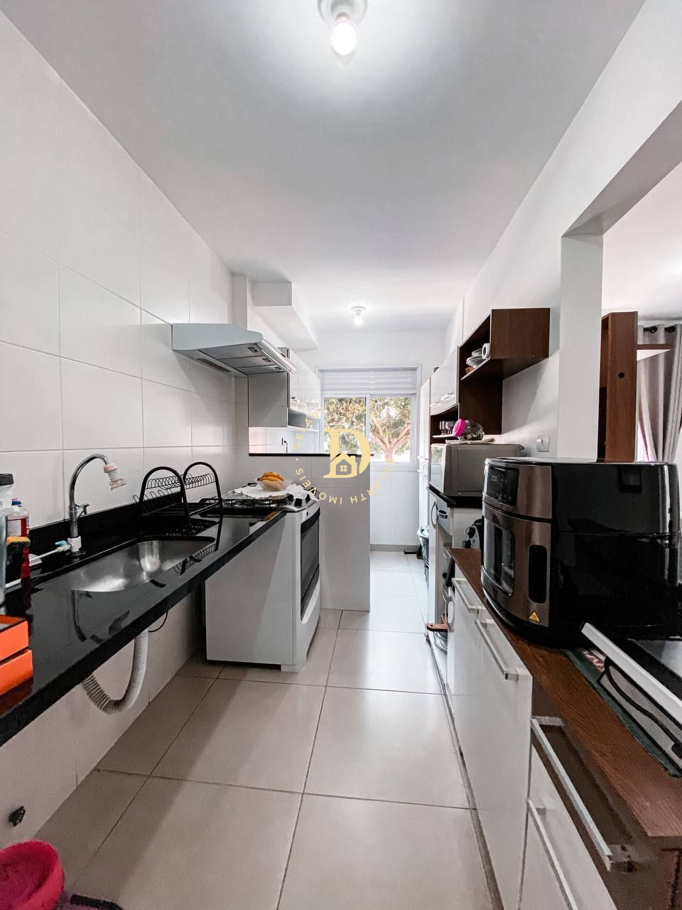 Apartamento à venda com 2 quartos, 65m² - Foto 3