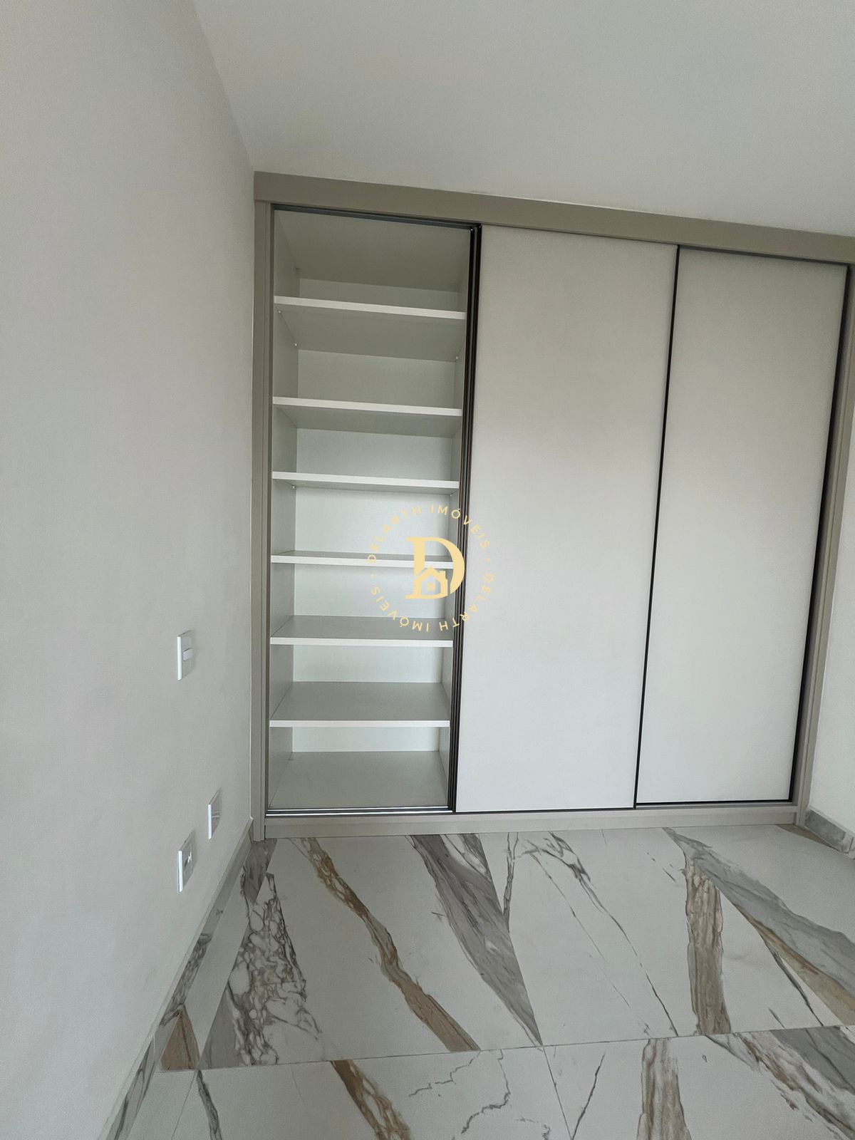 Apartamento para alugar com 2 quartos, 60m² - Foto 10