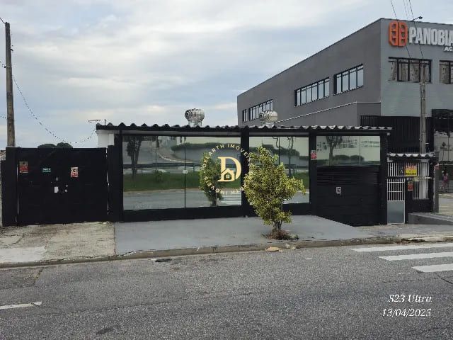 Loja-Salão para alugar com 9 quartos, 180m² - Foto 2