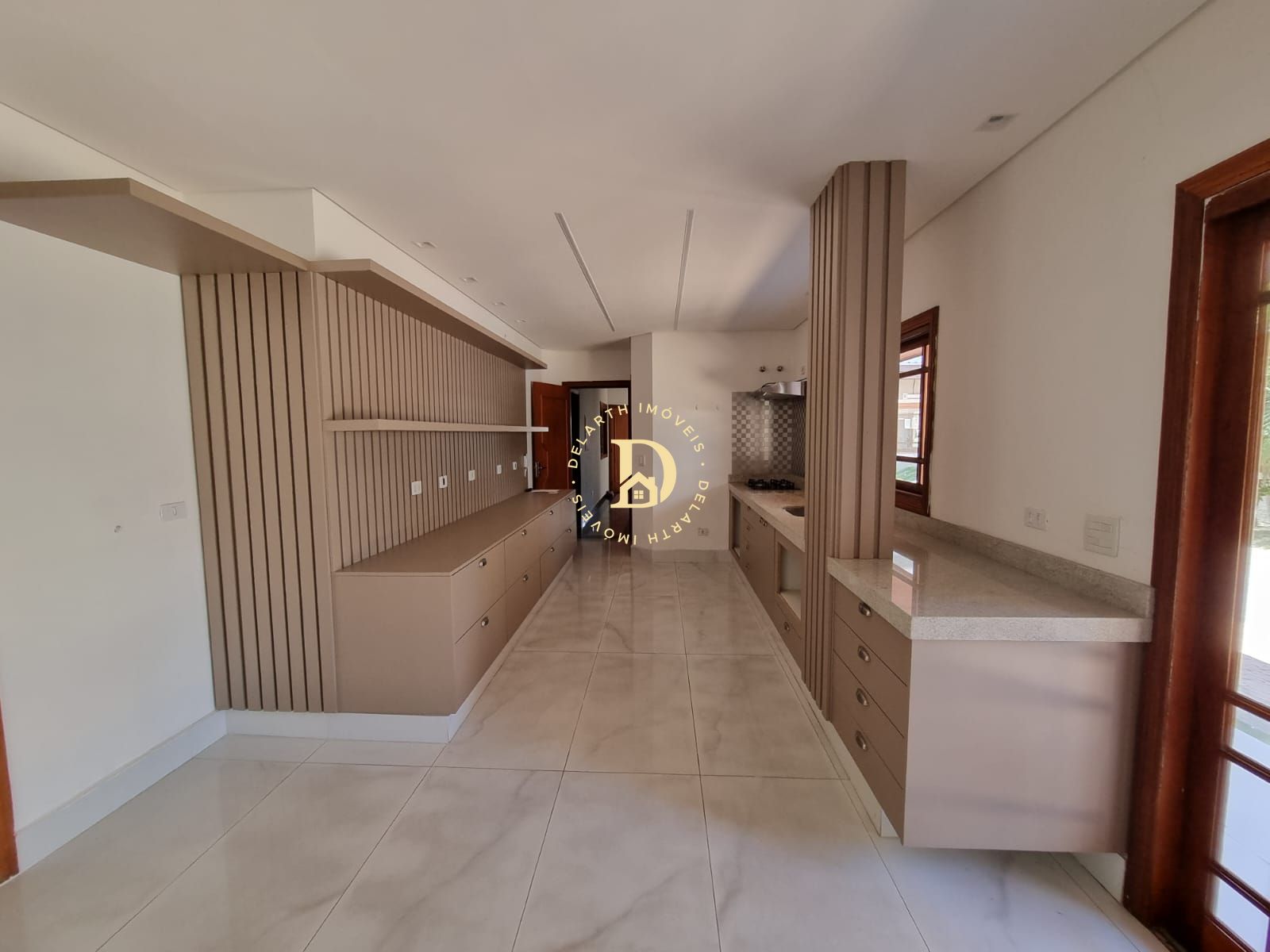 Casa- Cond Aquarius V - Jd Aquarius Sjc - 4 Suítes - 360m²