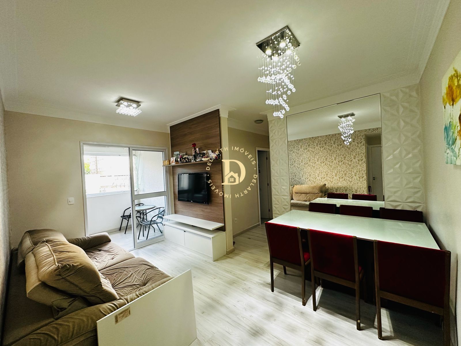 Apartamento à venda com 2 quartos, 62m² - Foto 1