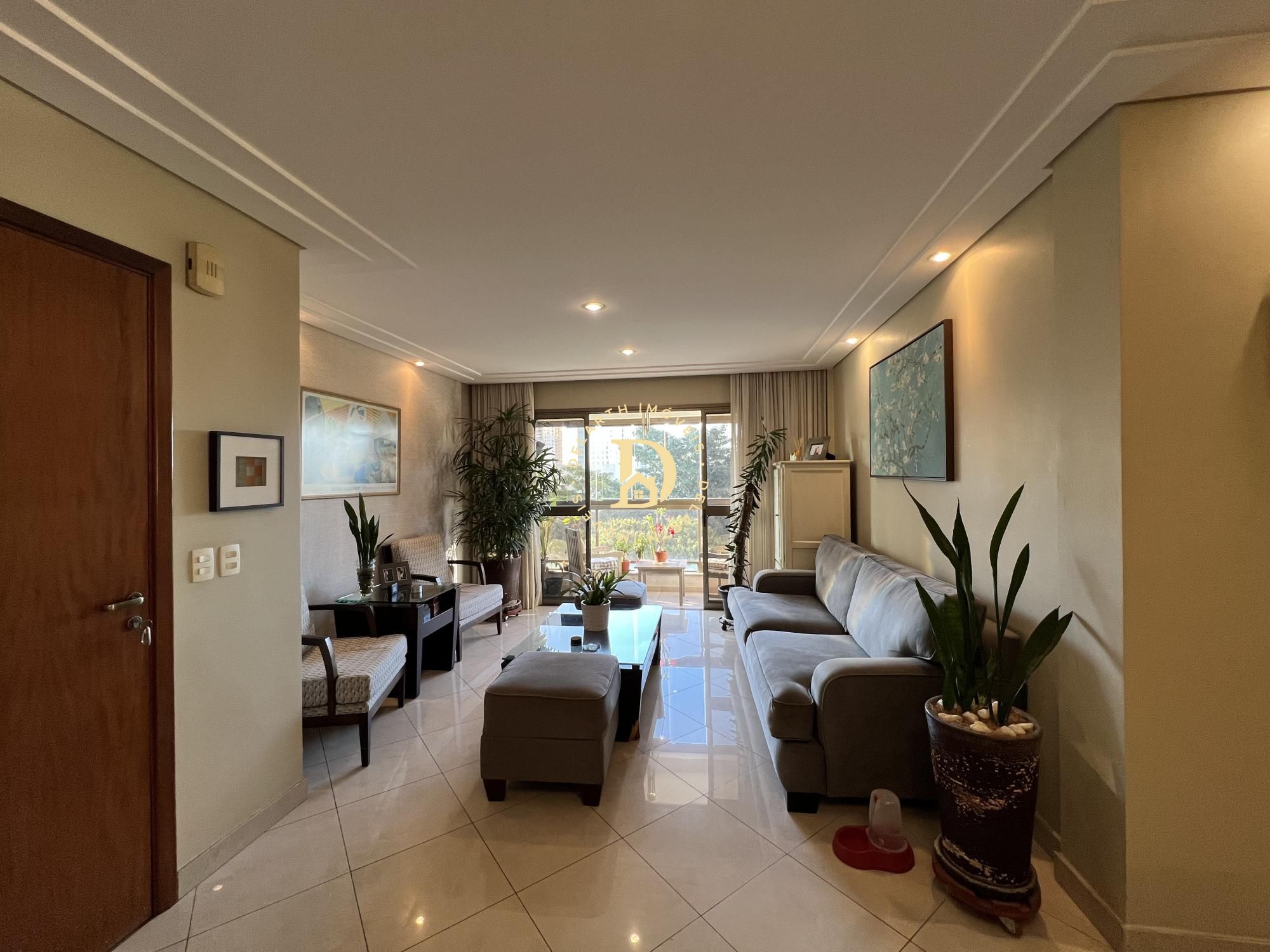 Apartamento à venda com 4 quartos, 140m² - Foto 2