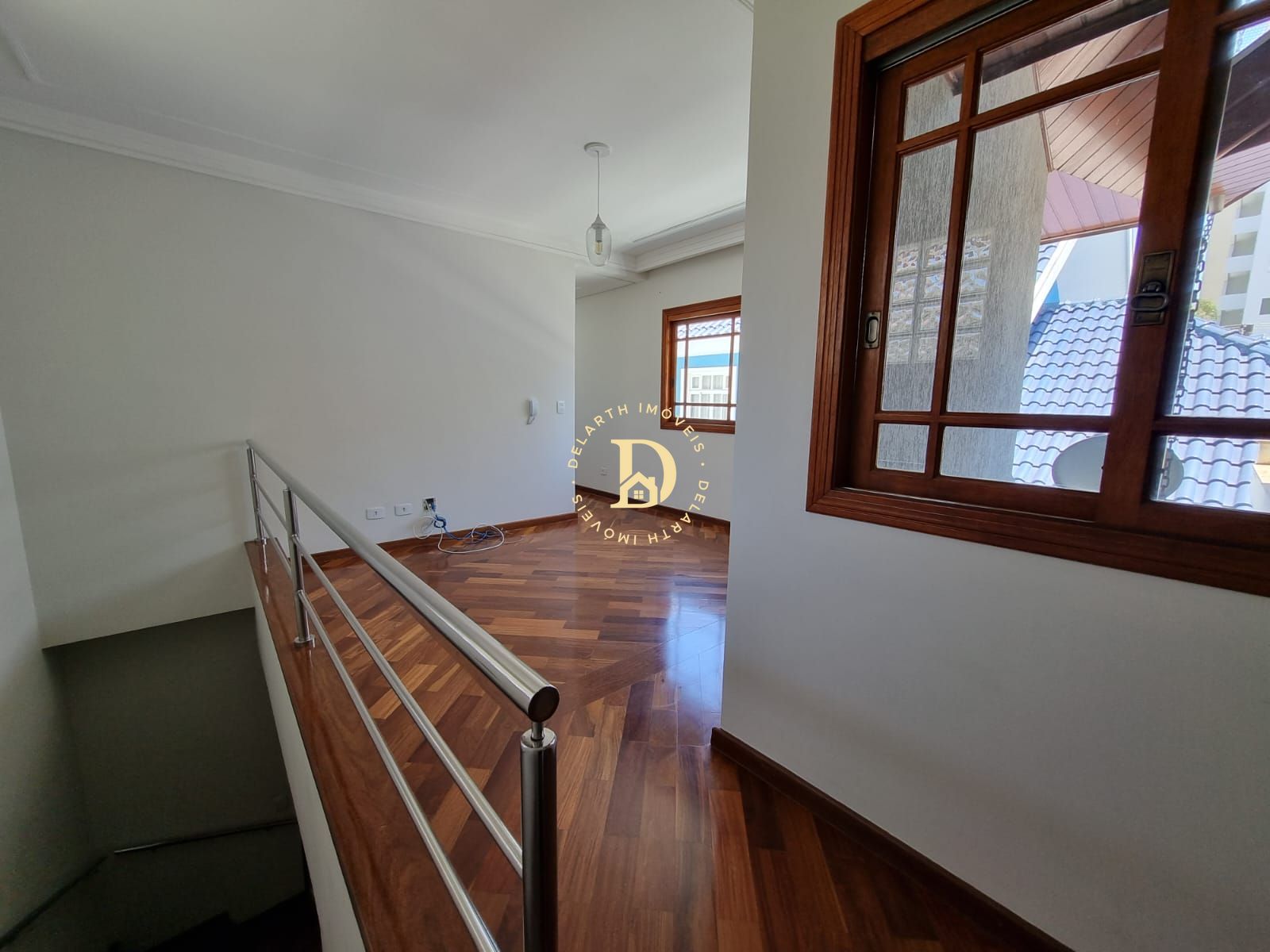 Casa de Condomínio à venda com 4 quartos, 360m² - Foto 4