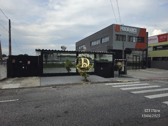 Loja-Salão para alugar com 9 quartos, 180m² - Foto 1