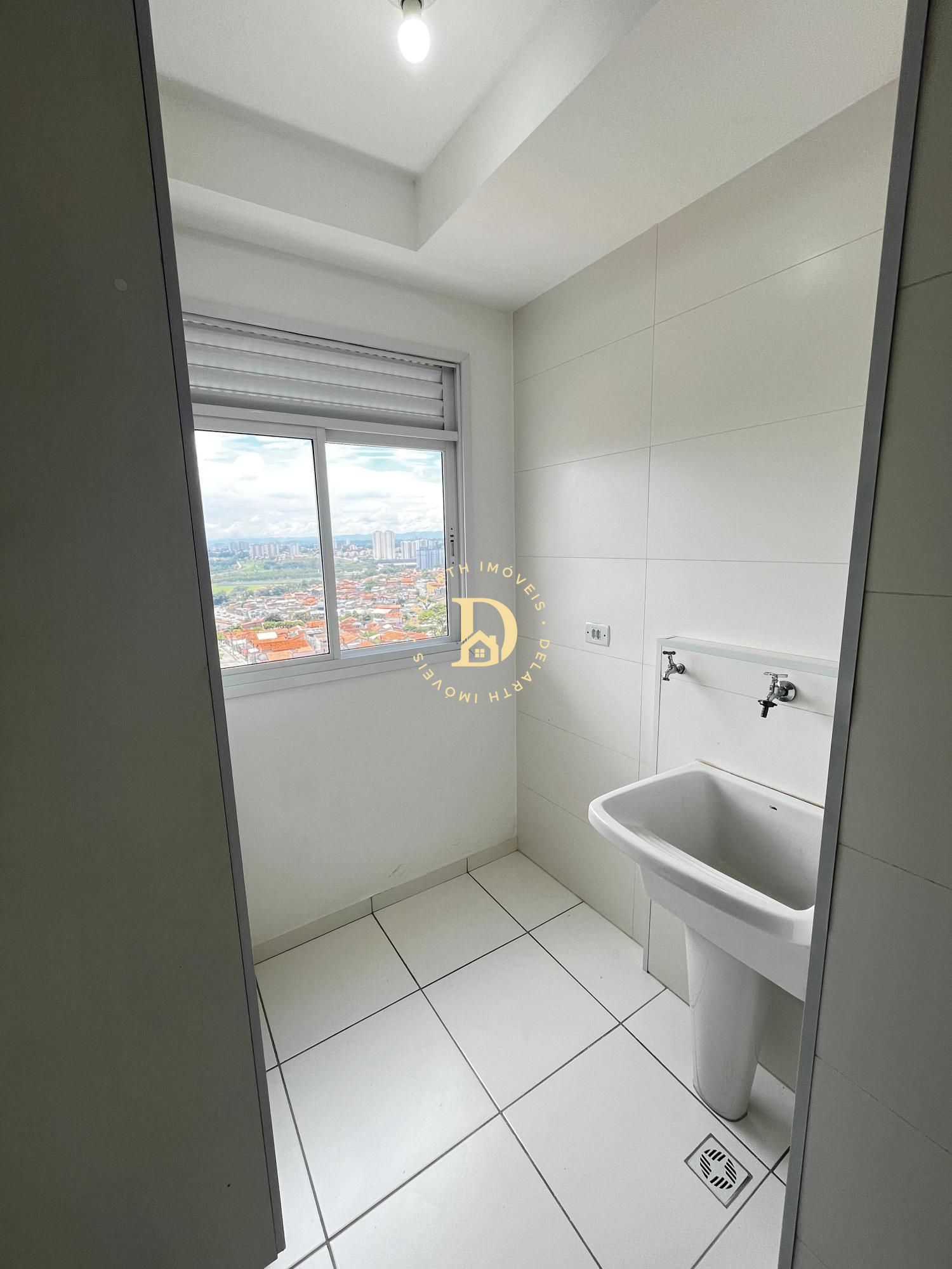 Apartamento para alugar com 2 quartos, 65m² - Foto 13