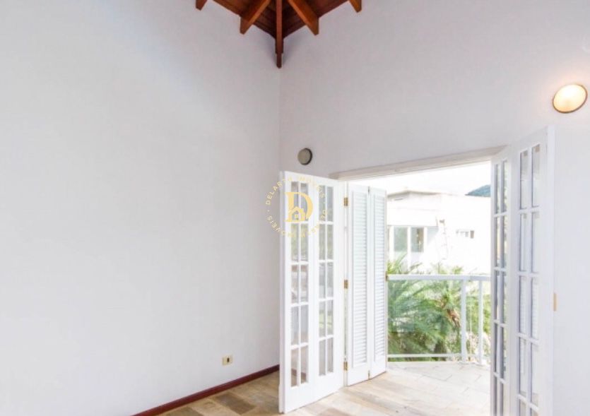 Casa de Condomínio à venda com 5 quartos, 350m² - Foto 14