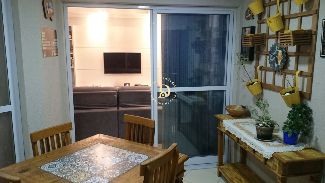 Apartamento para alugar com 2 quartos, 67m² - Foto 2