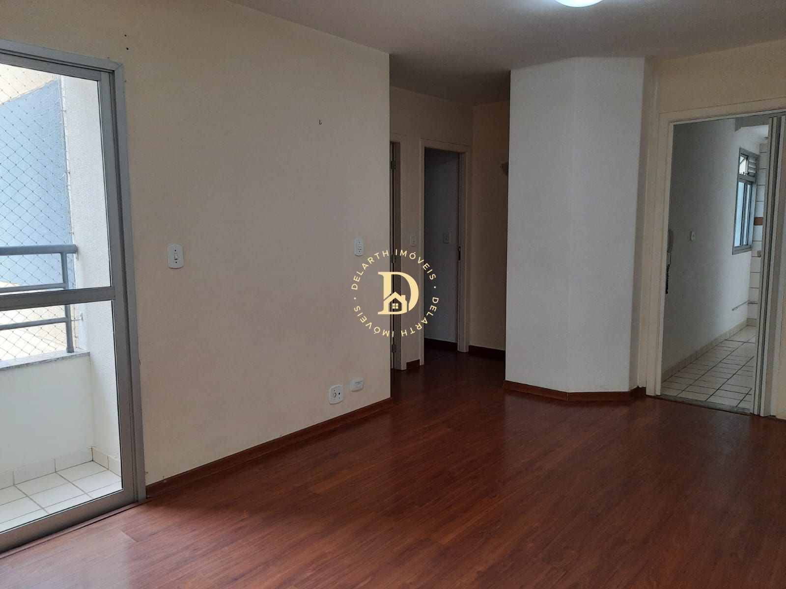 Apartamento à venda com 2 quartos, 60m² - Foto 2