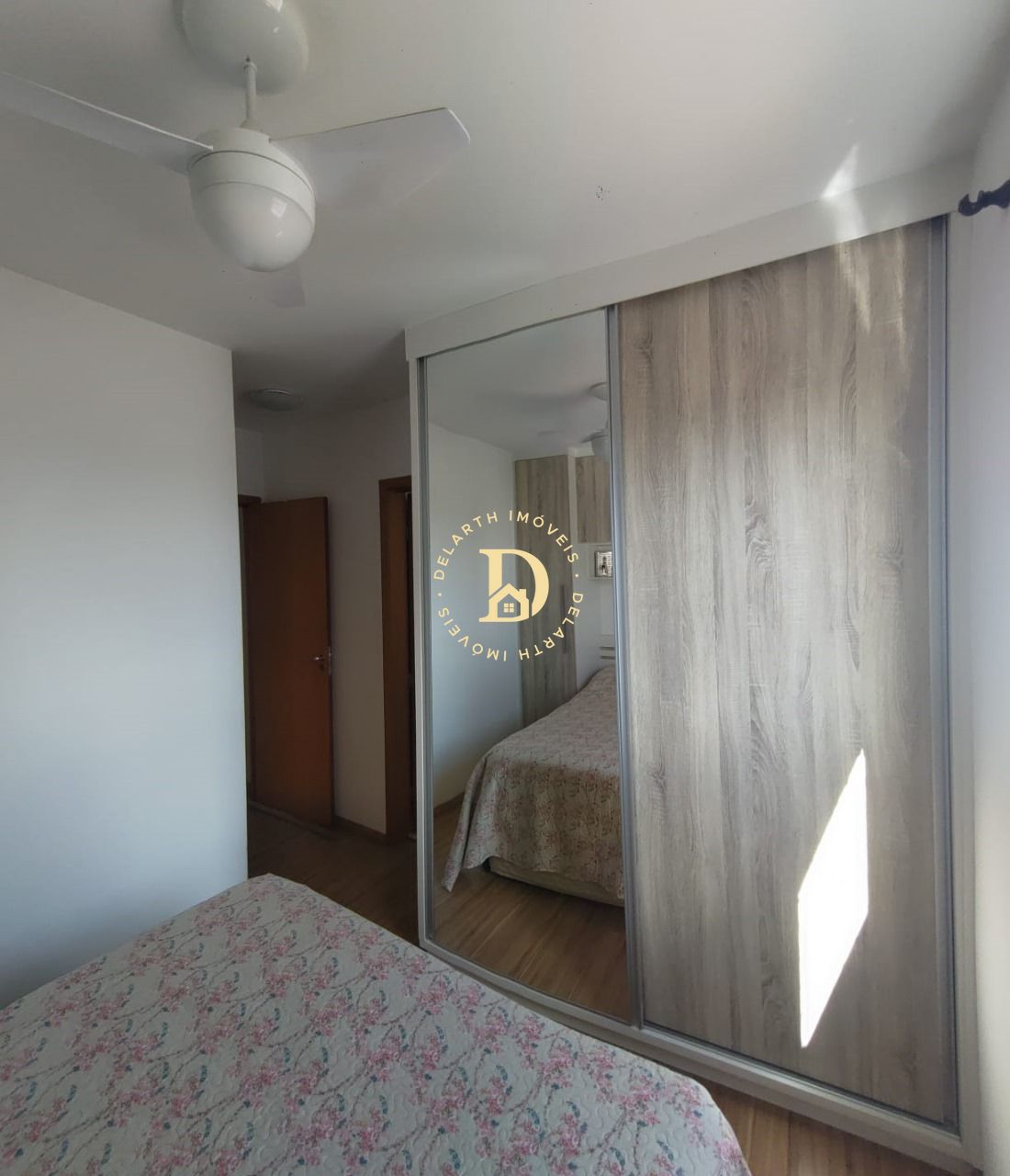 Apartamento à venda com 2 quartos, 60m² - Foto 4