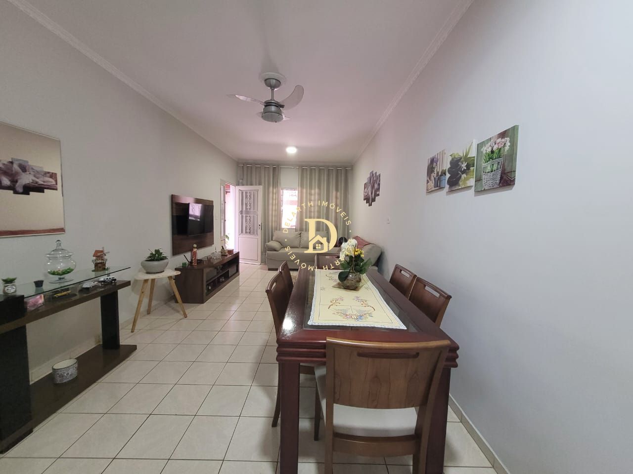 Sobrado - Jardim das Indústrias - 03 Dormitórios (01 Suíte) - 116m²