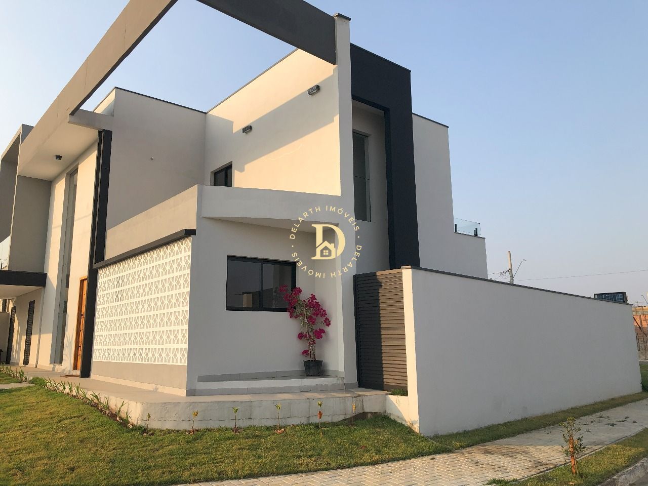 Casa de Condomínio à venda com 3 quartos, 311m² - Foto 2