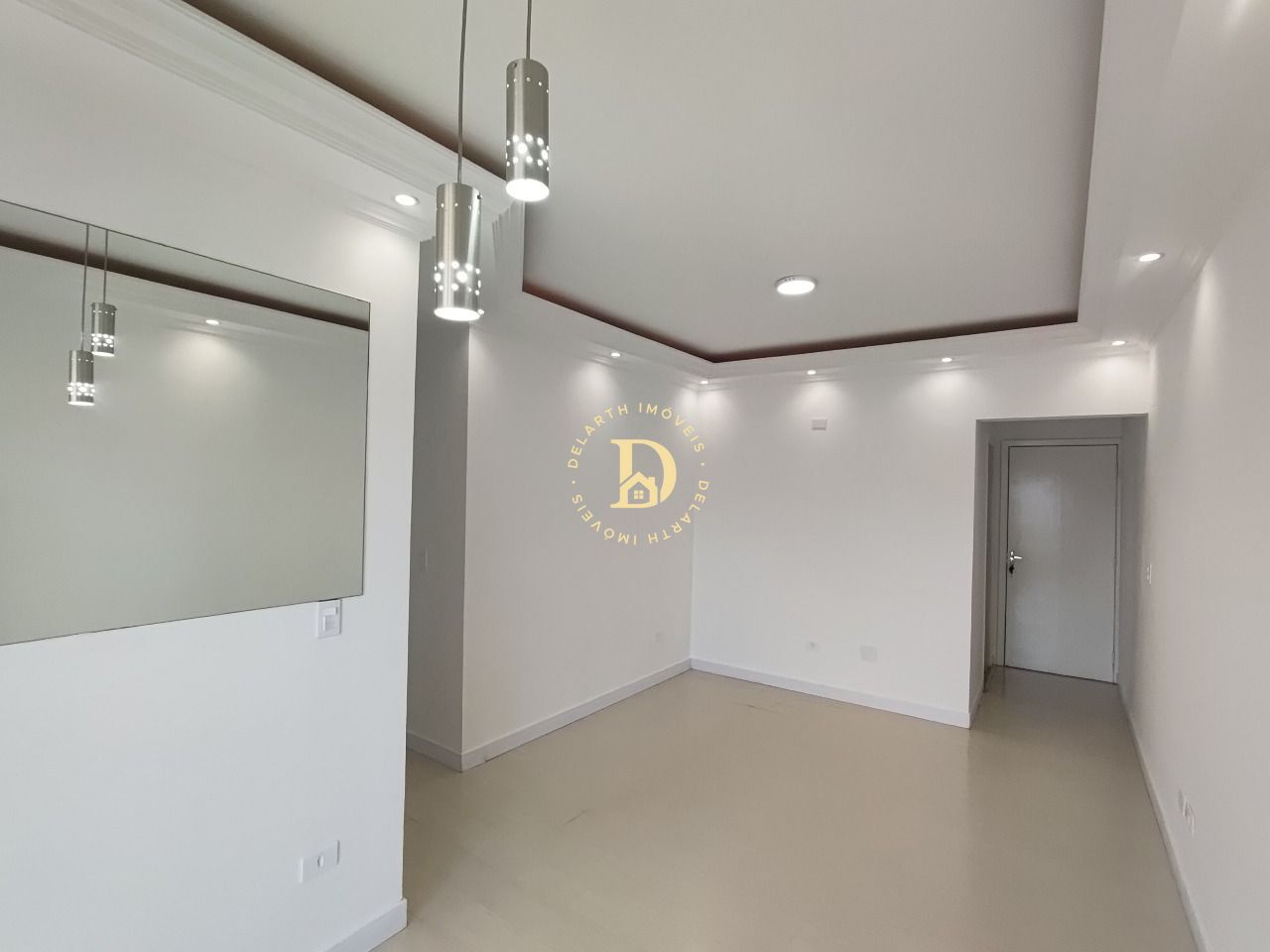 Apartamento à venda com 3 quartos, 61m² - Foto 1