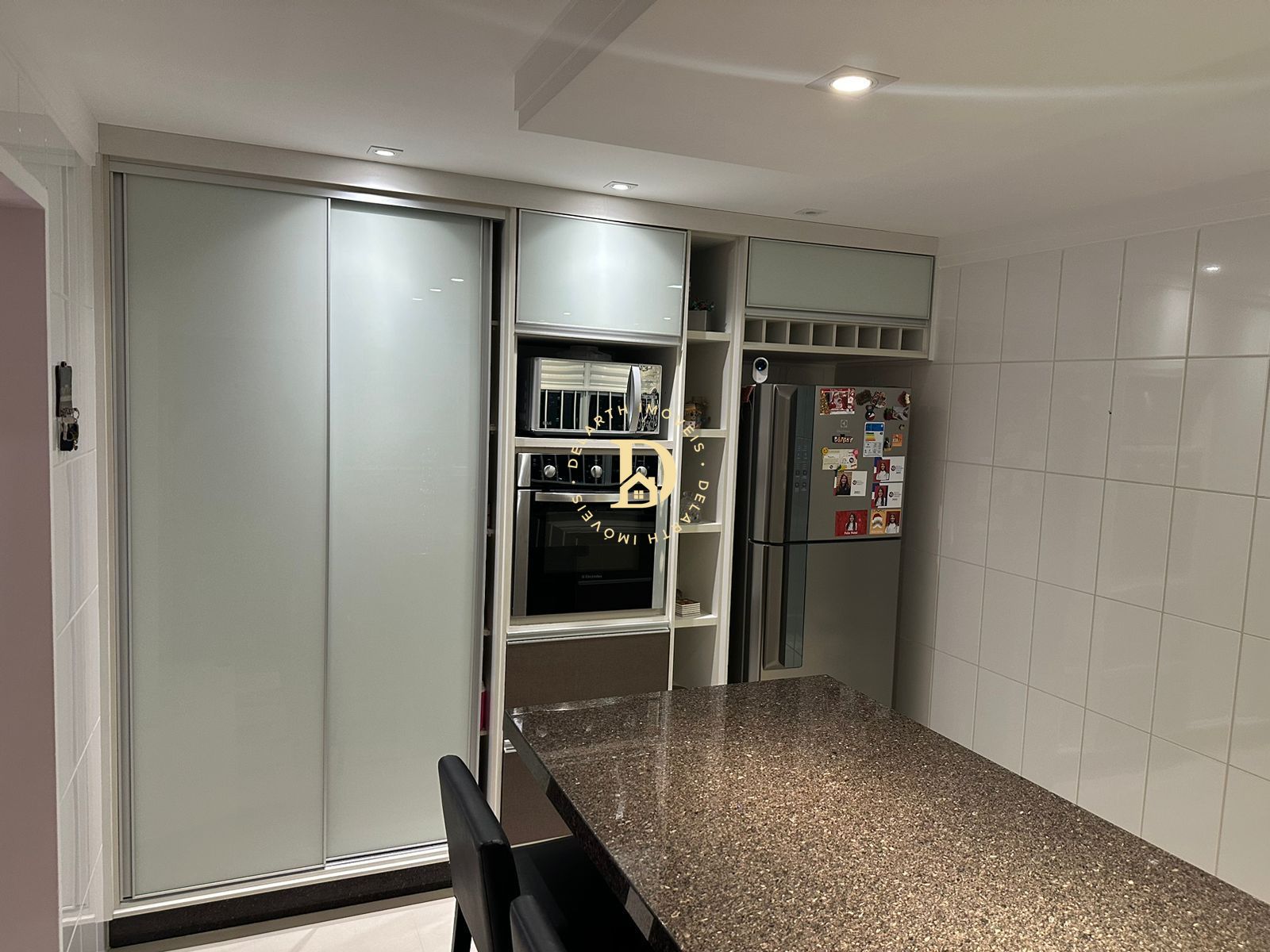 Apartamento à venda com 3 quartos, 110m² - Foto 7