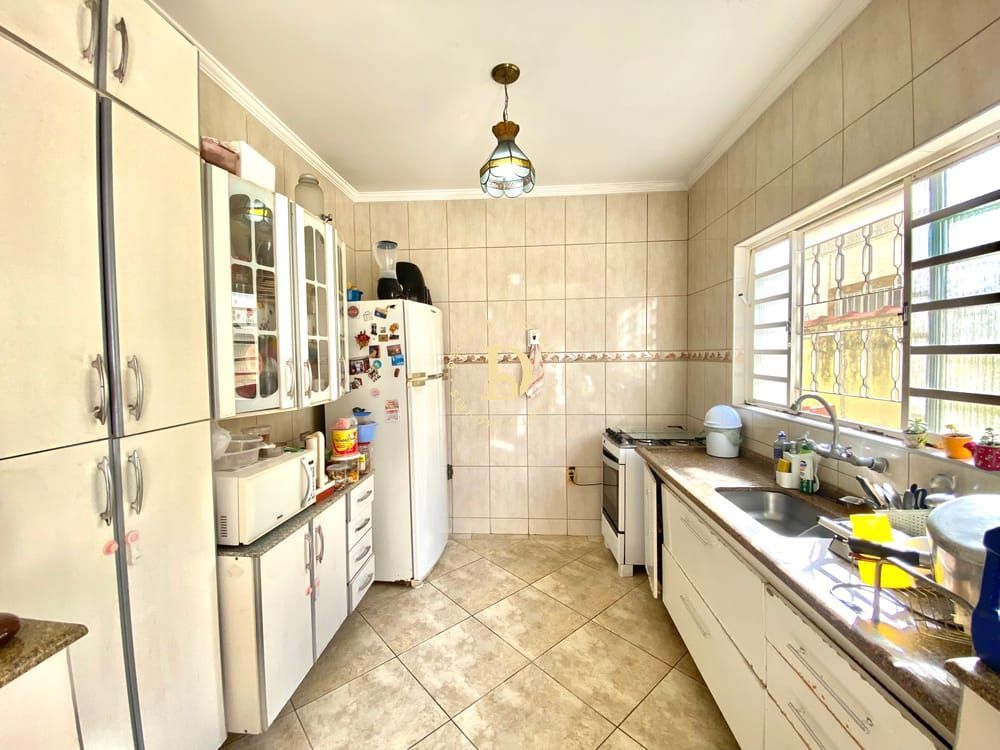 Casa, 4 quartos, 230 m² - Foto 7