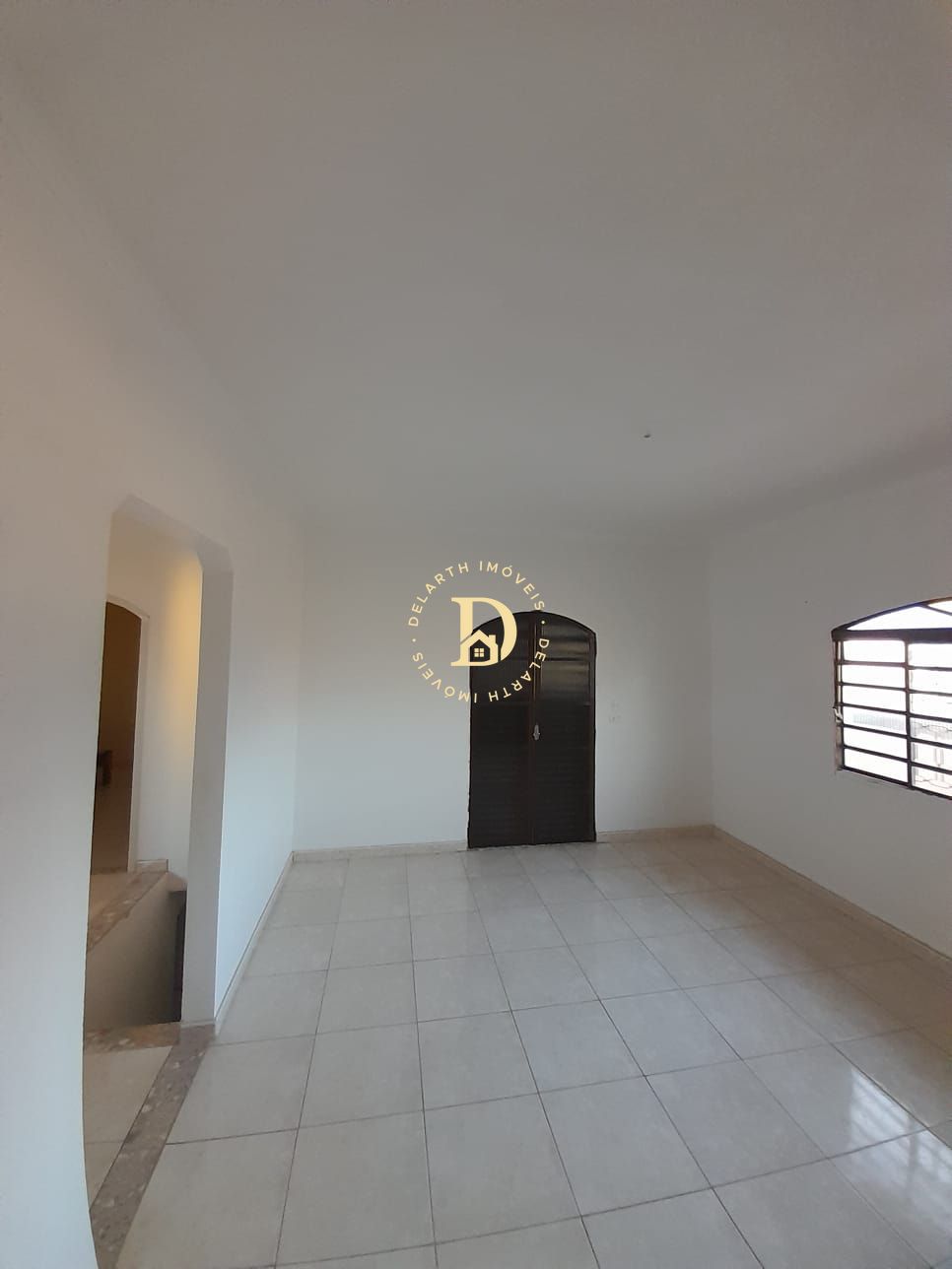 Casa à venda com 5 quartos, 240m² - Foto 5