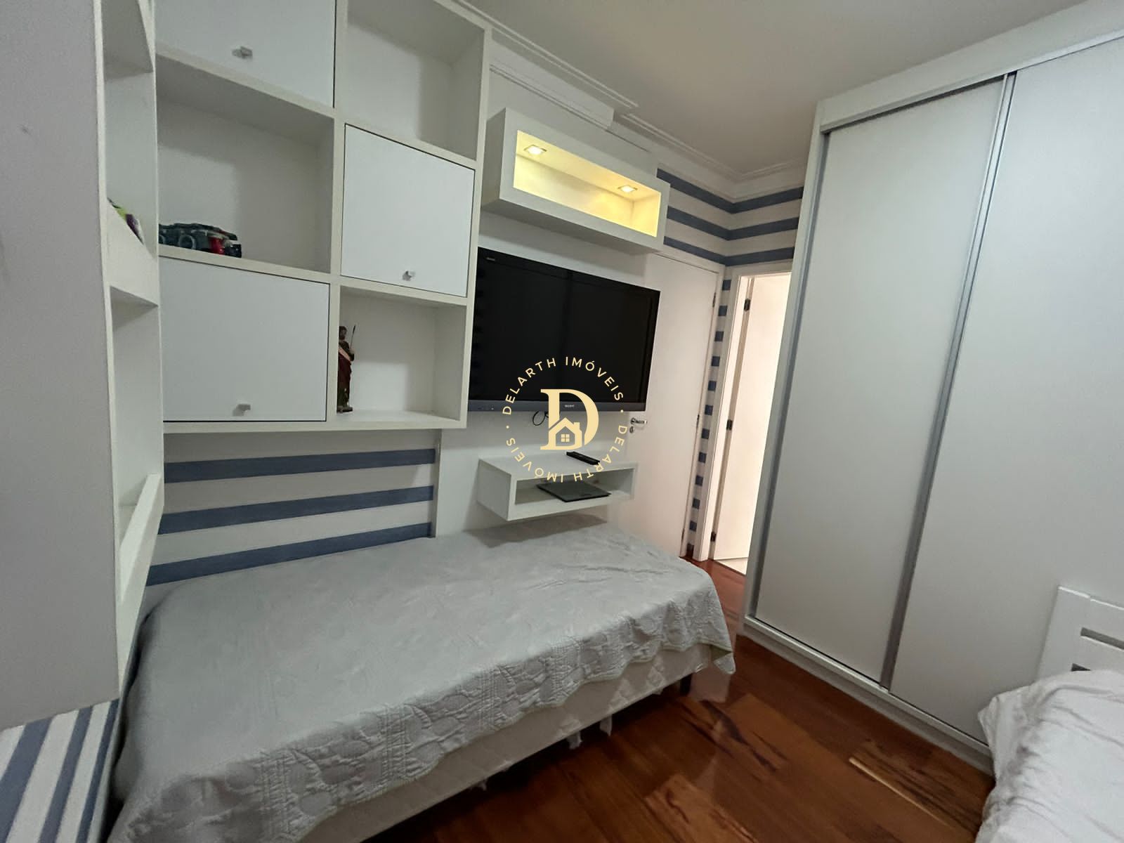 Apartamento à venda com 3 quartos, 156m² - Foto 12