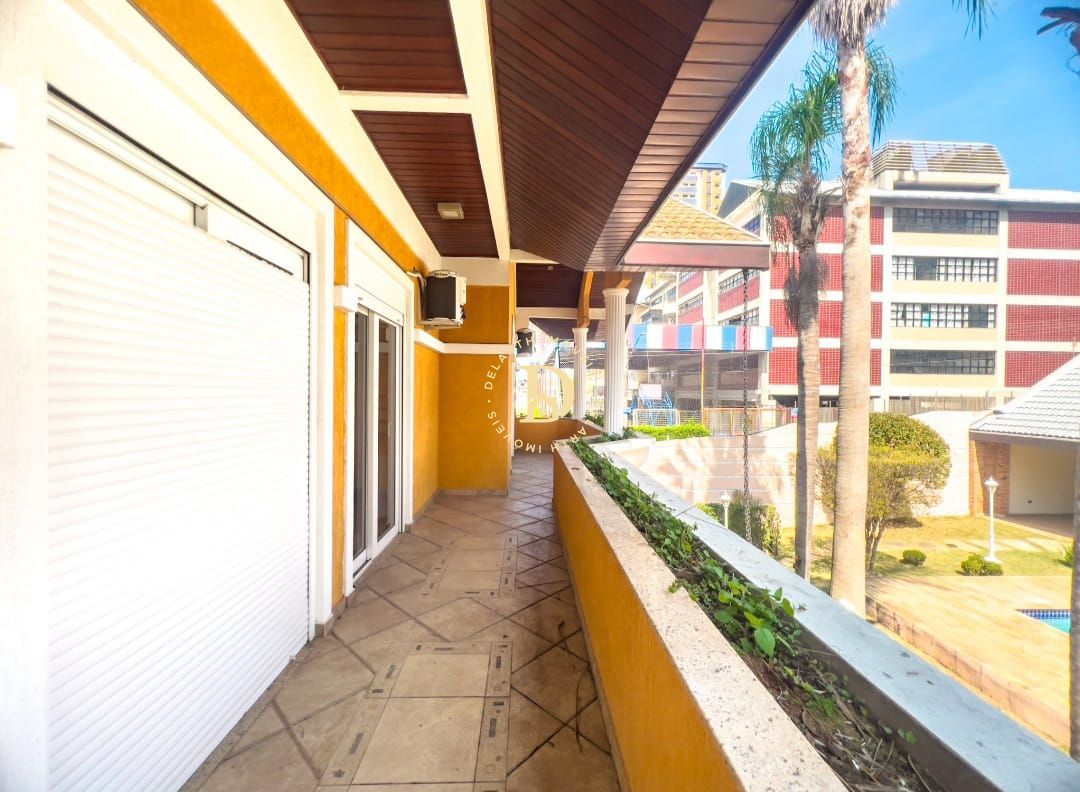 Casa à venda com 4 quartos, 636m² - Foto 30