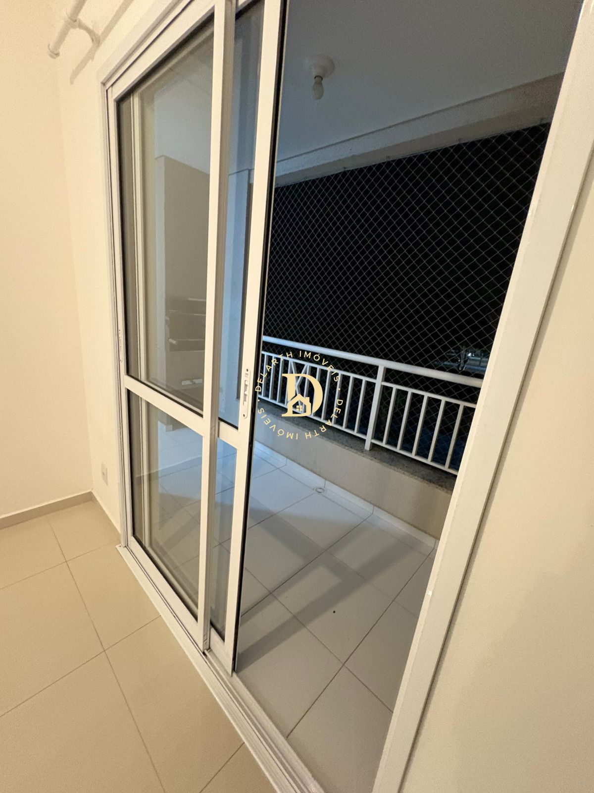 Apartamento à venda com 2 quartos, 65m² - Foto 4