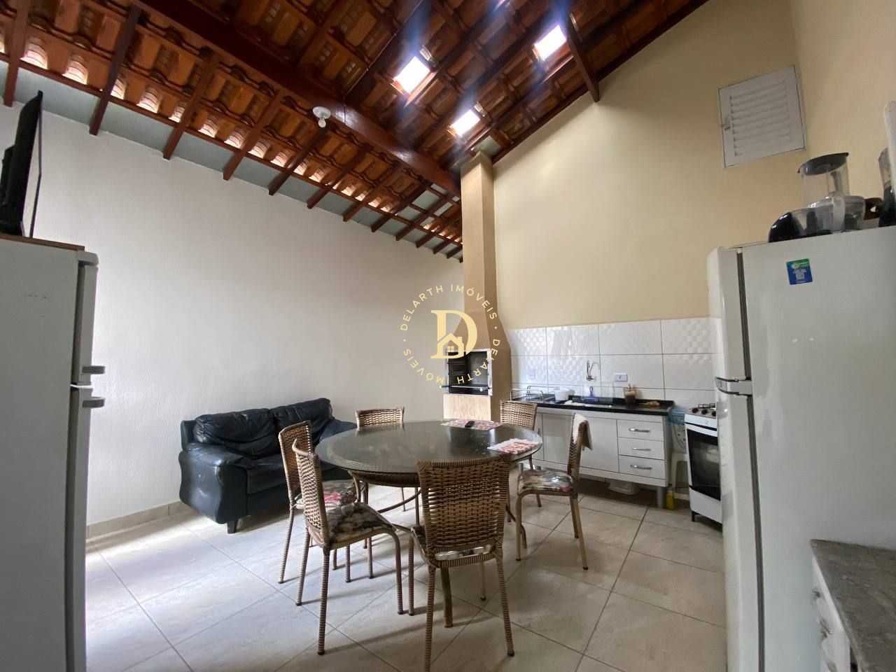 Casa à venda com 2 quartos, 120m² - Foto 6