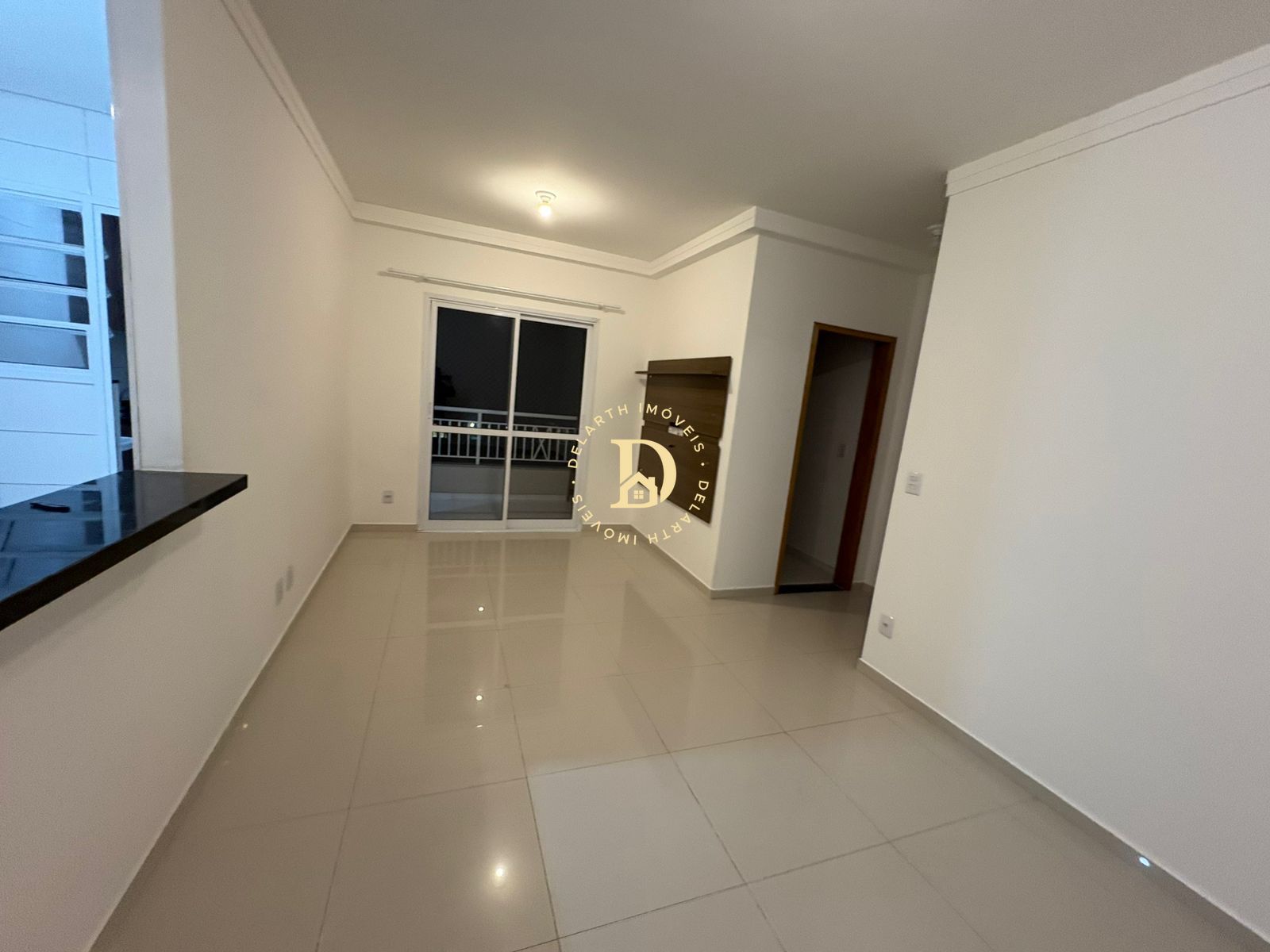 Apartamento à venda com 2 quartos, 65m² - Foto 2