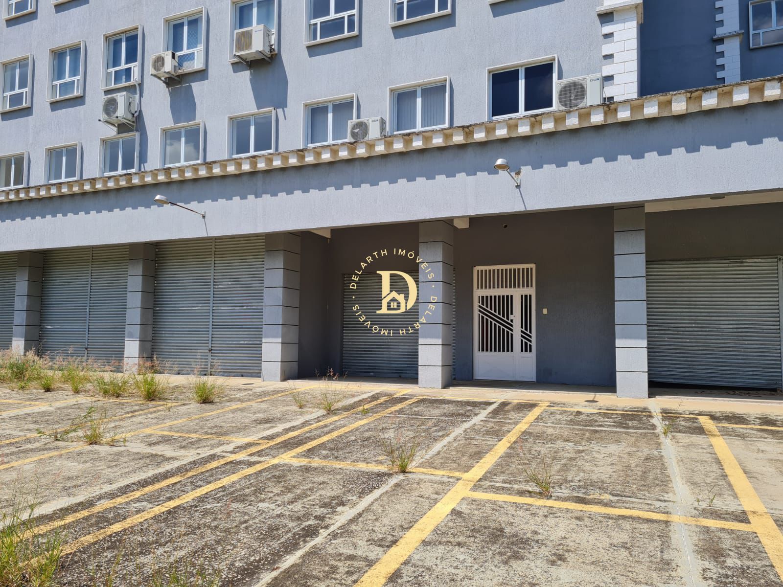 Prédio Comercial - Avenida Cidade Jardim - Jardim Satélite - 4000 M²
