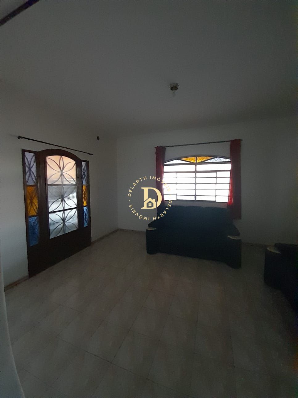 Casa à venda com 5 quartos, 240m² - Foto 7