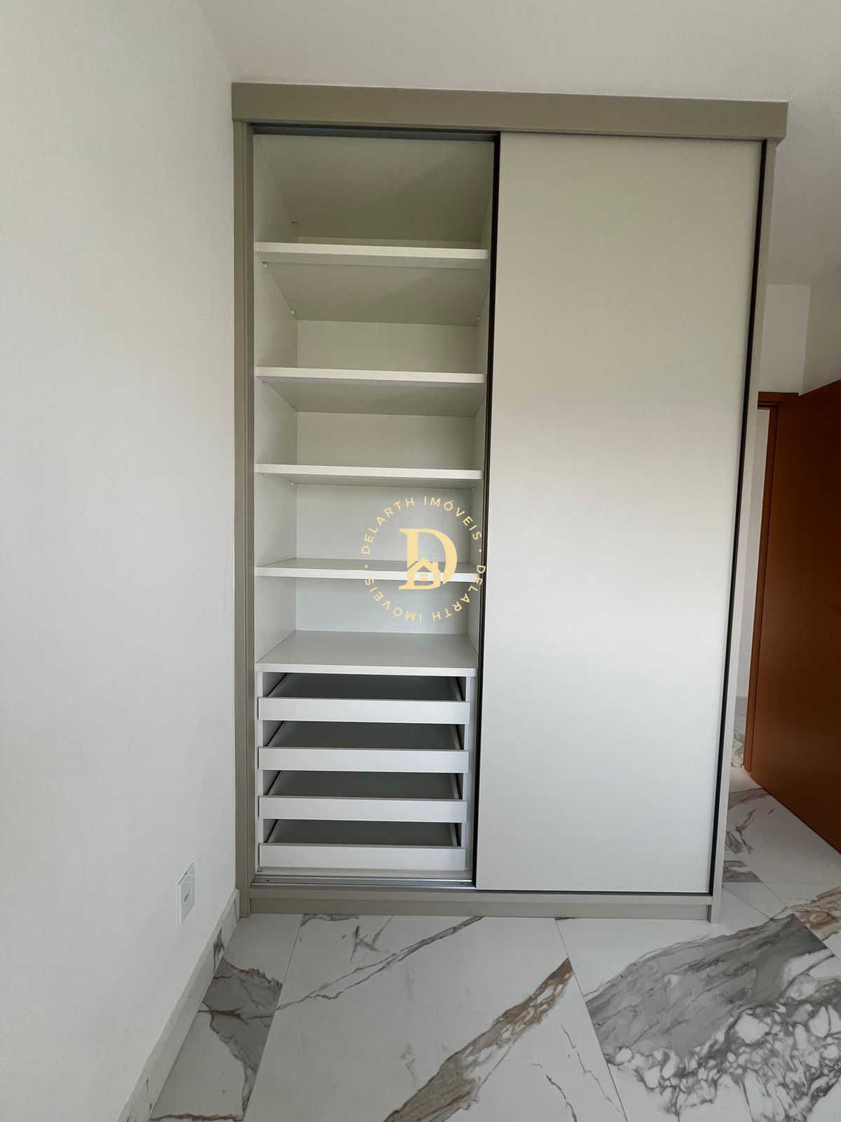 Apartamento para alugar com 2 quartos, 60m² - Foto 6