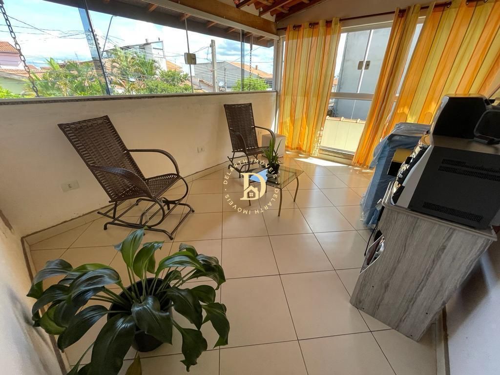 Casa - Jardim Santa Marina - Jacareí - 03 Dormitórios (01 Suíte) - 157m²