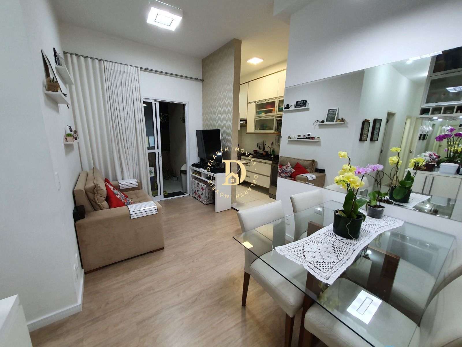 Apartamento à venda com 2 quartos, 71m² - Foto 1