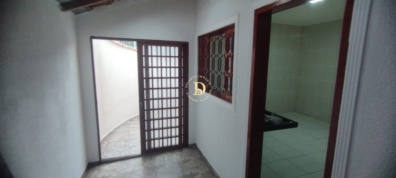 Casa à venda com 2 quartos, 70m² - Foto 13