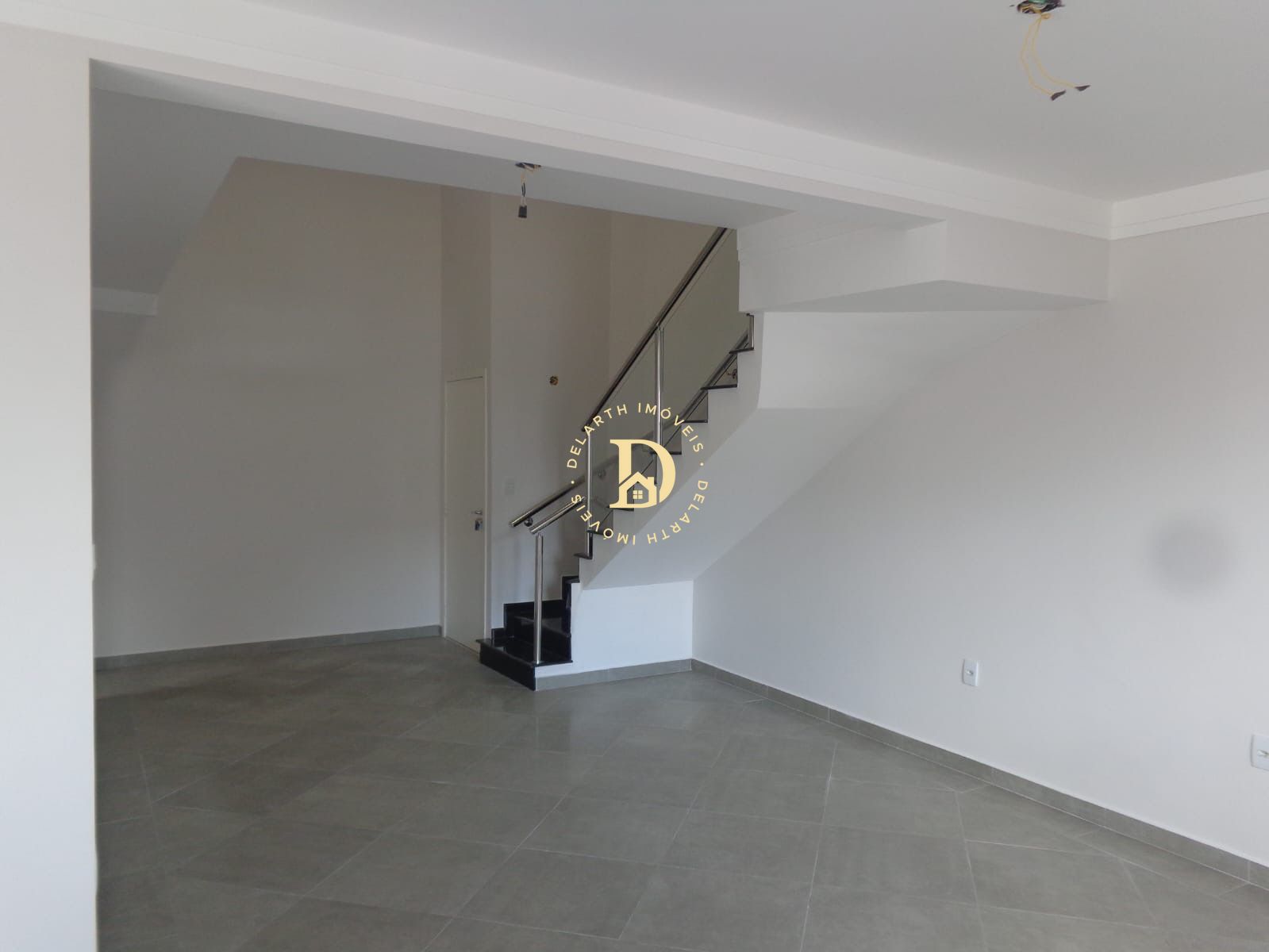Apartamento à venda com 3 quartos, 156m² - Foto 1