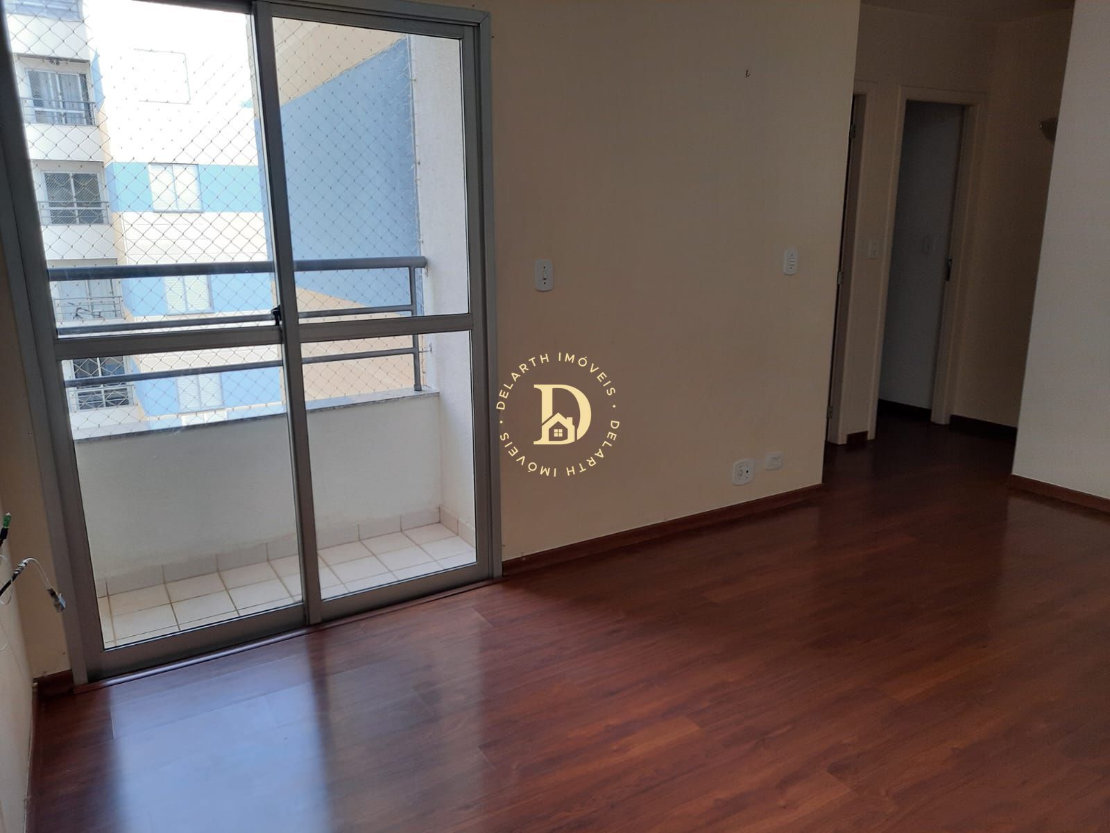 Apartamento à venda com 2 quartos, 60m² - Foto 1