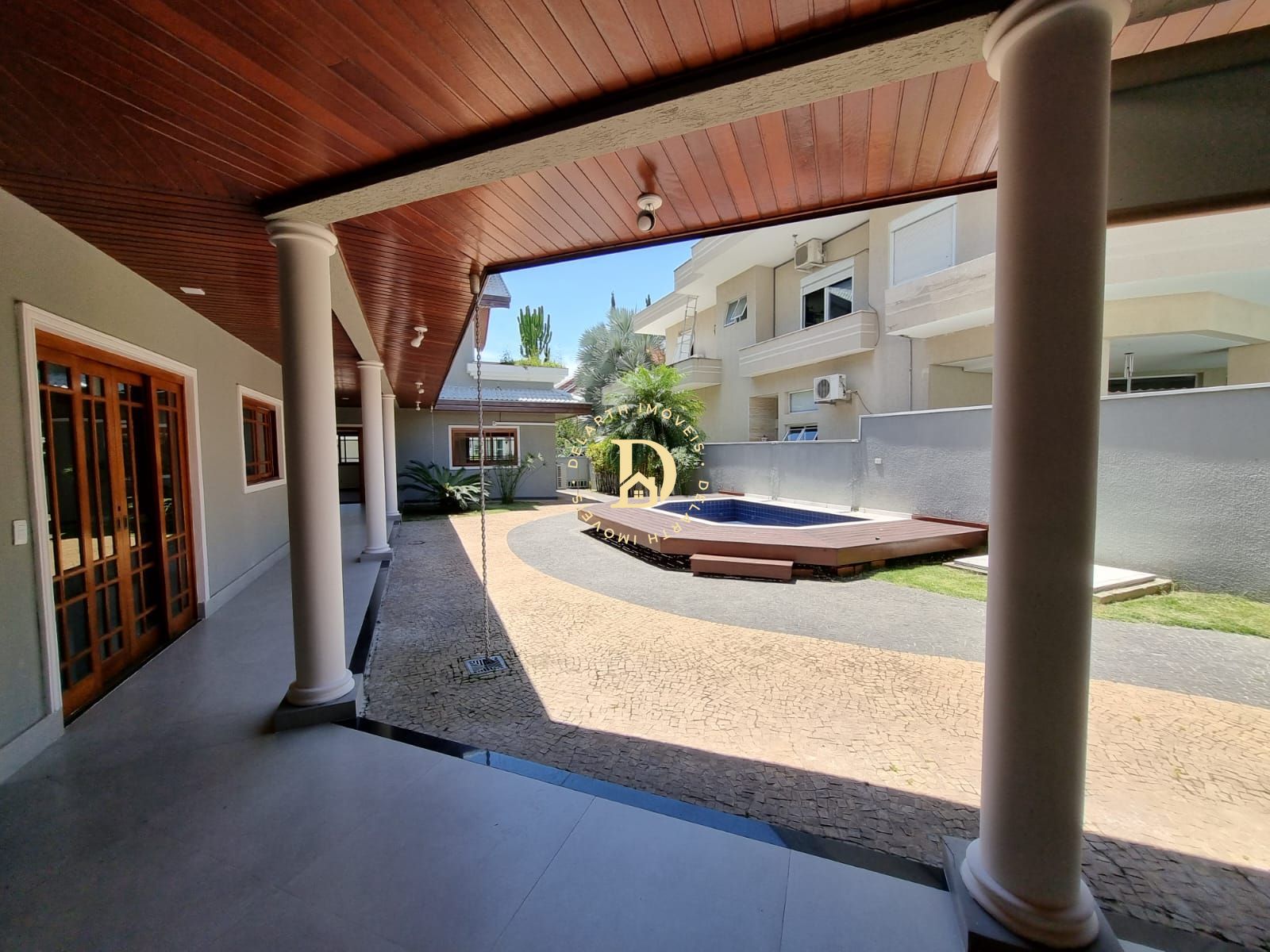 Casa de Condomínio à venda com 4 quartos, 360m² - Foto 29