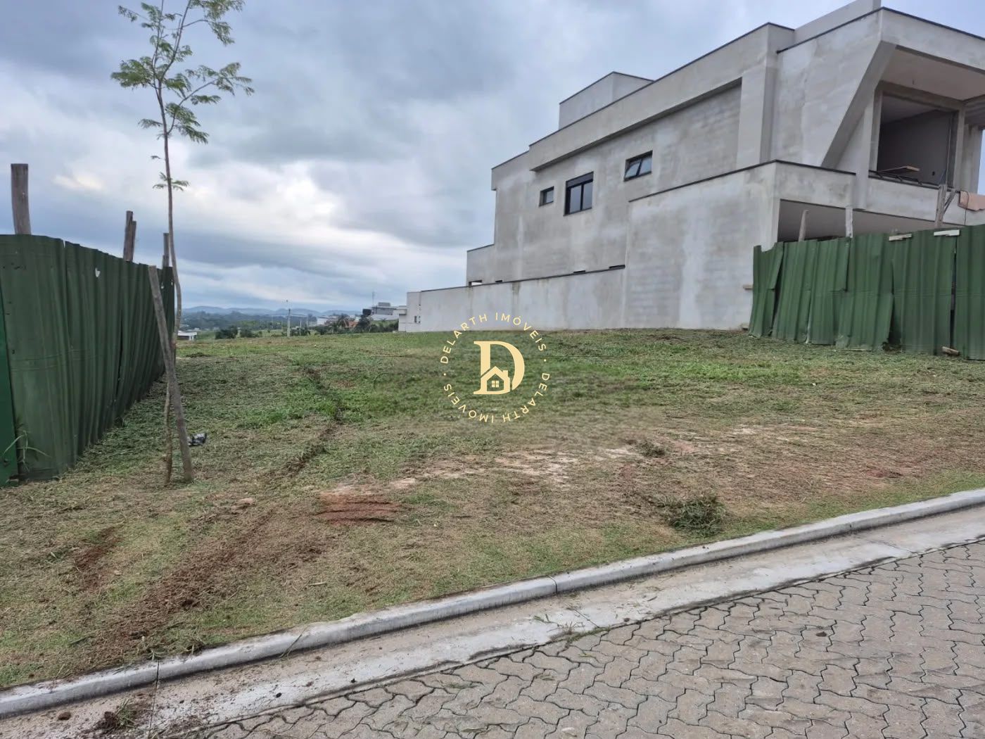 Terreno, 330 m² - Foto 1