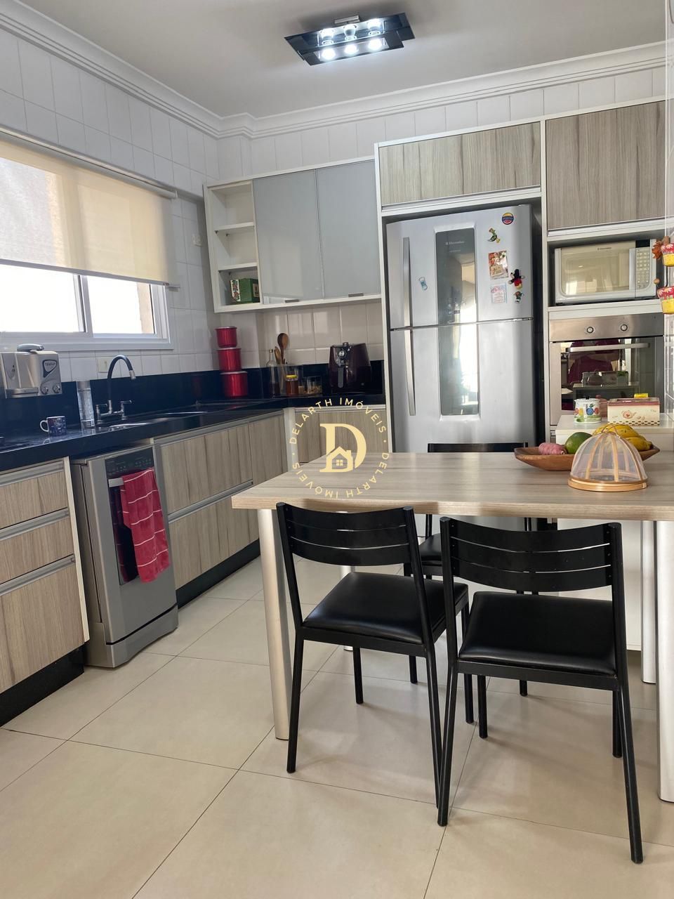Apartamento à venda com 3 quartos, 142m² - Foto 9