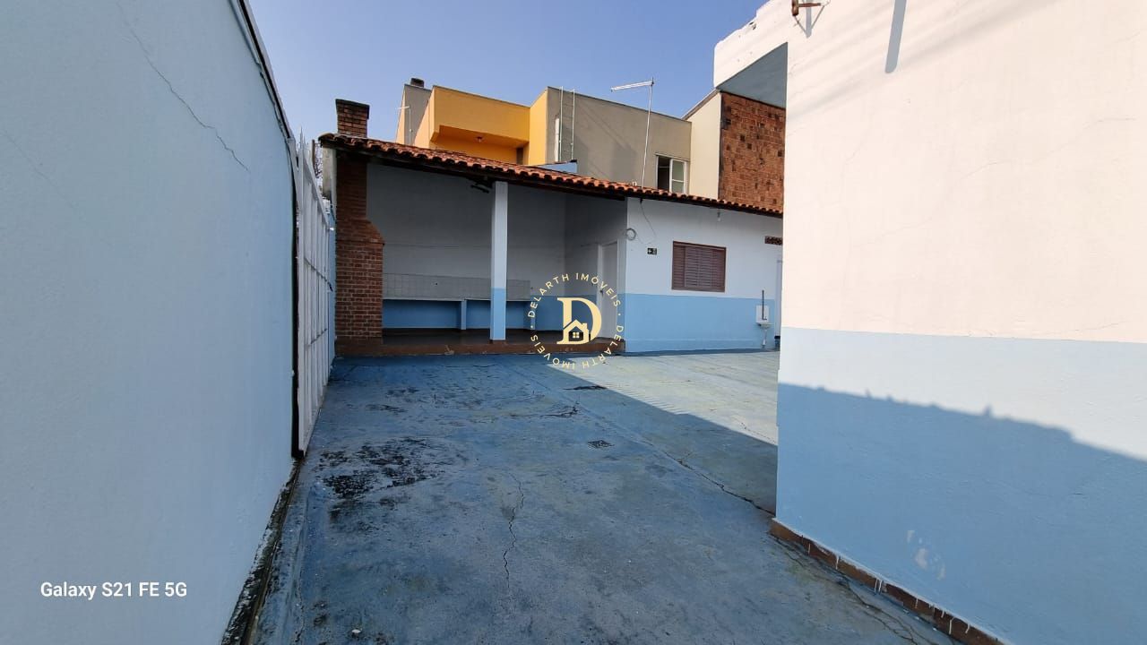 Casa à venda e aluguel com 3 quartos, 150m² - Foto 17