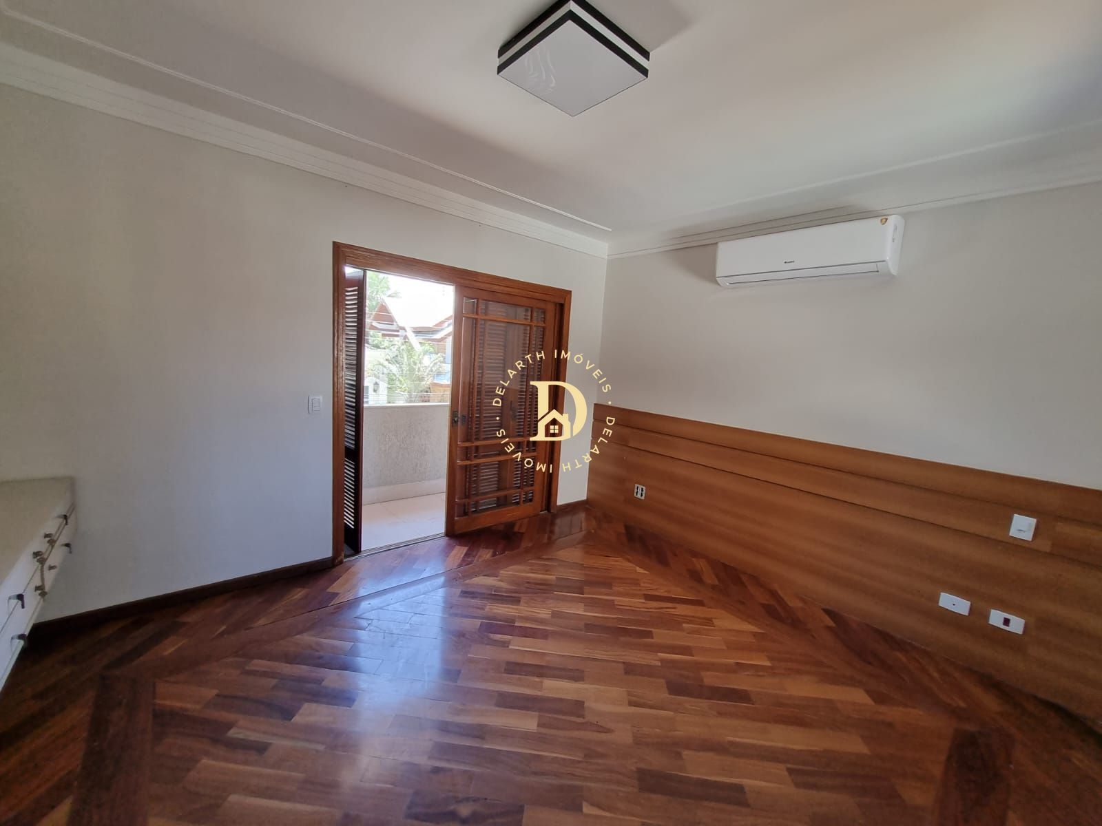 Casa de Condomínio à venda com 4 quartos, 360m² - Foto 8