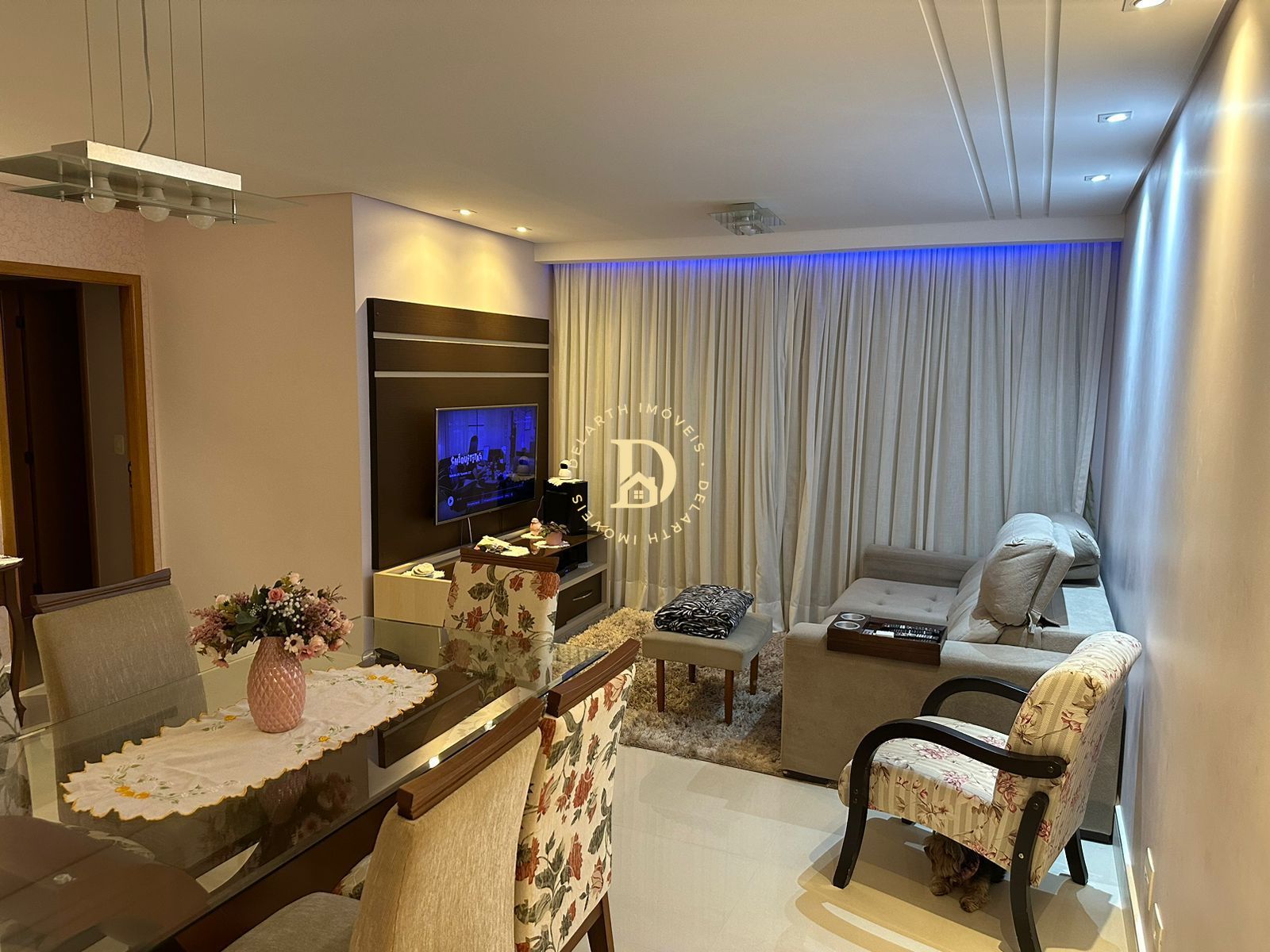 Apartamento à venda com 3 quartos, 110m² - Foto 1