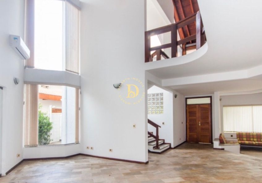 Casa de Condomínio à venda com 5 quartos, 350m² - Foto 2