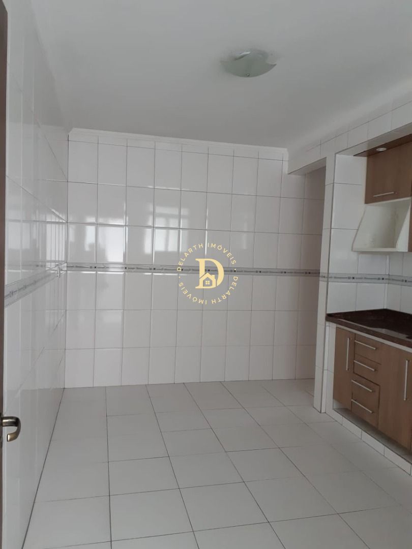 Apartamento à venda com 2 quartos, 72m² - Foto 4