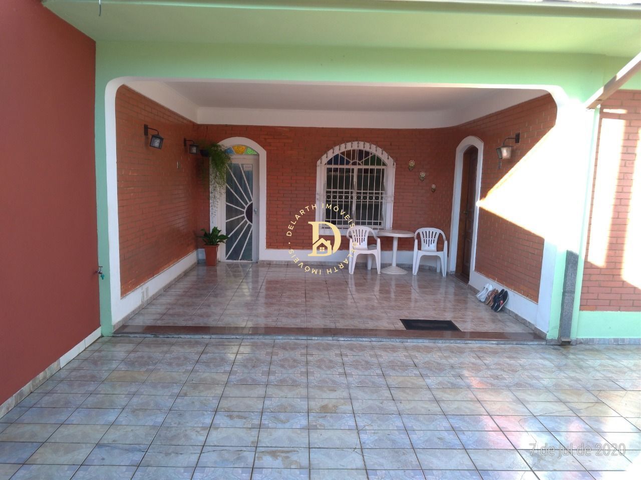 Casa - Jardim Ismênia - 3 Dormitórios (1 Suíte) - 220m² - São José dos Campossp