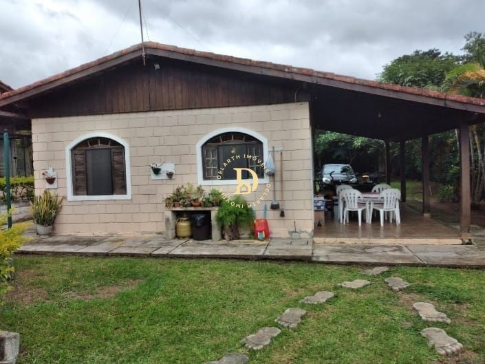 Fazenda à venda com 2 quartos, 174m² - Foto 1