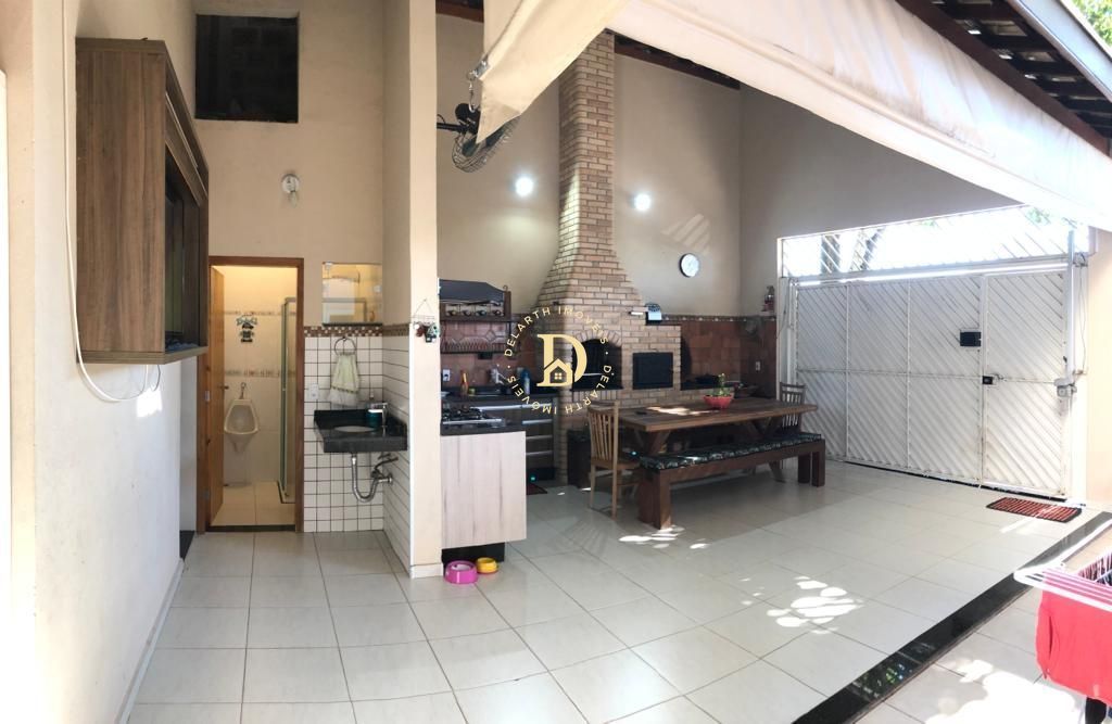 Casa- Villa Branca - Jacareí - Sp - 4 Dormitórios - 170 M²