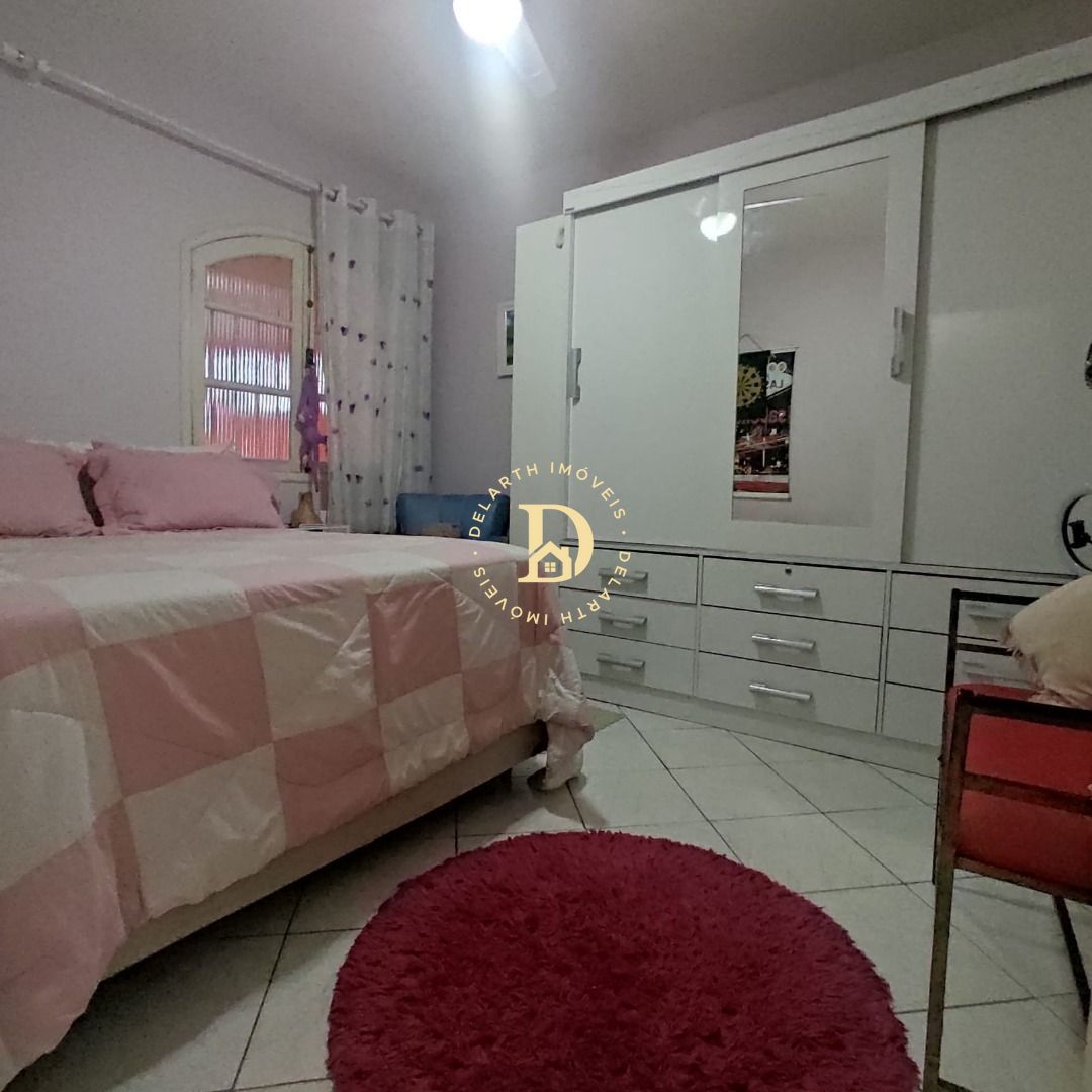 Casa à venda com 3 quartos, 200m² - Foto 8