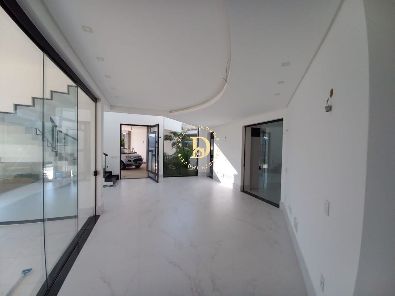 Casa à venda com 3 quartos, 320m² - Foto 4