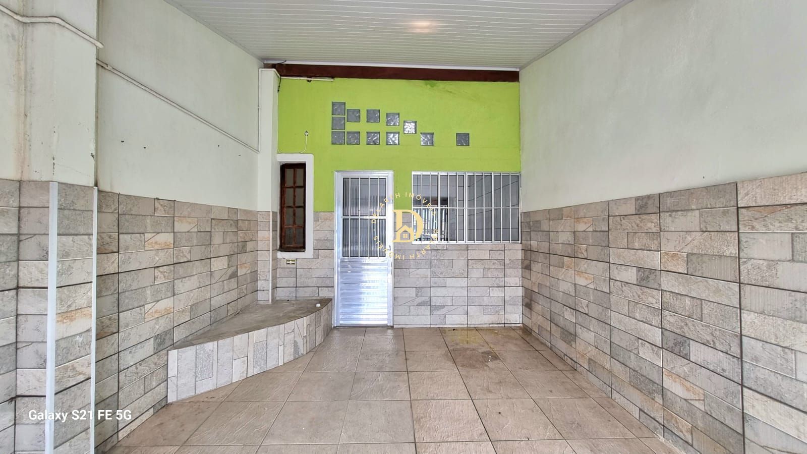 Casa para alugar com 2 quartos, 75m² - Foto 1