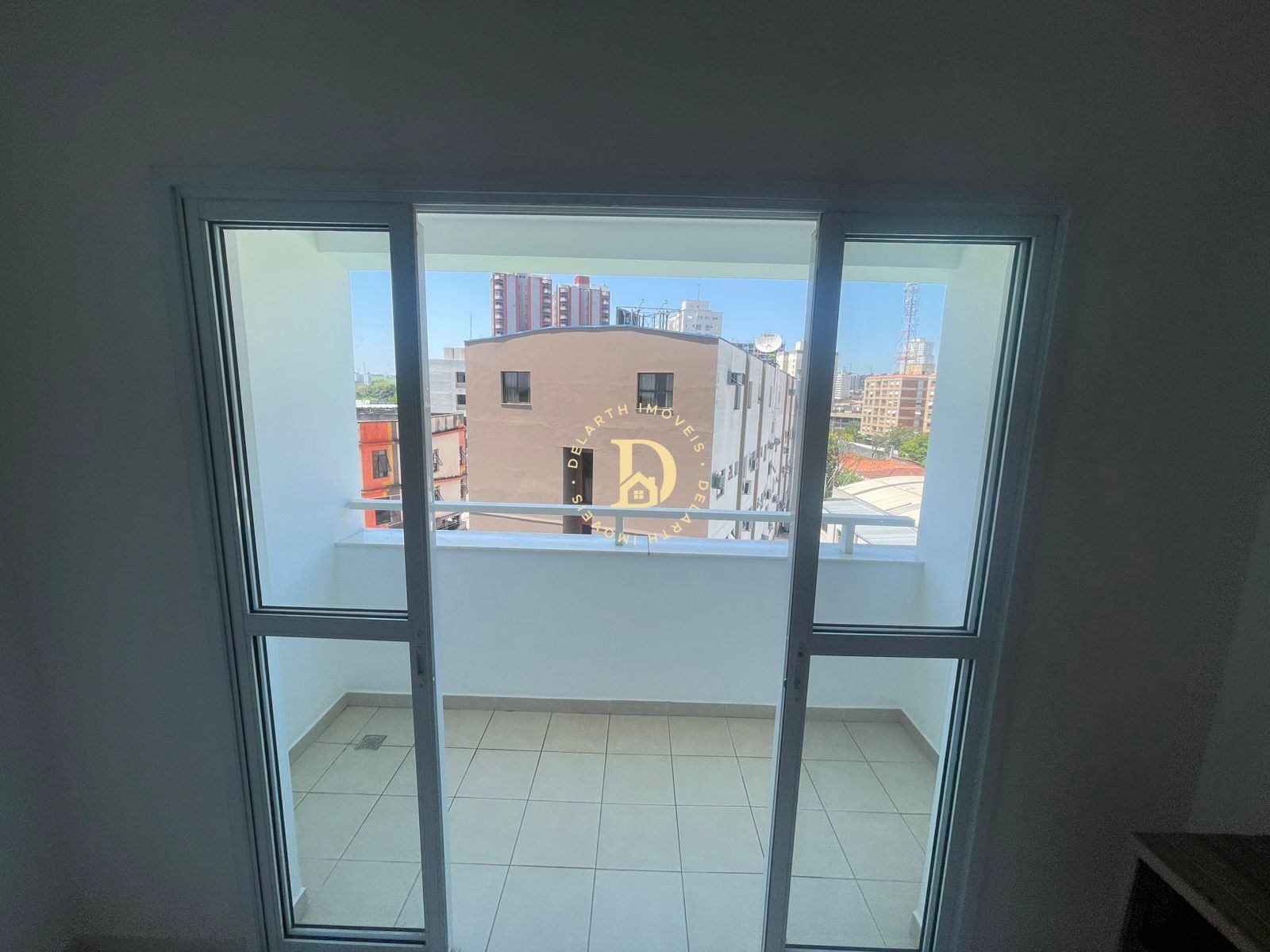 Apartamento à venda com 3 quartos, 90m² - Foto 3